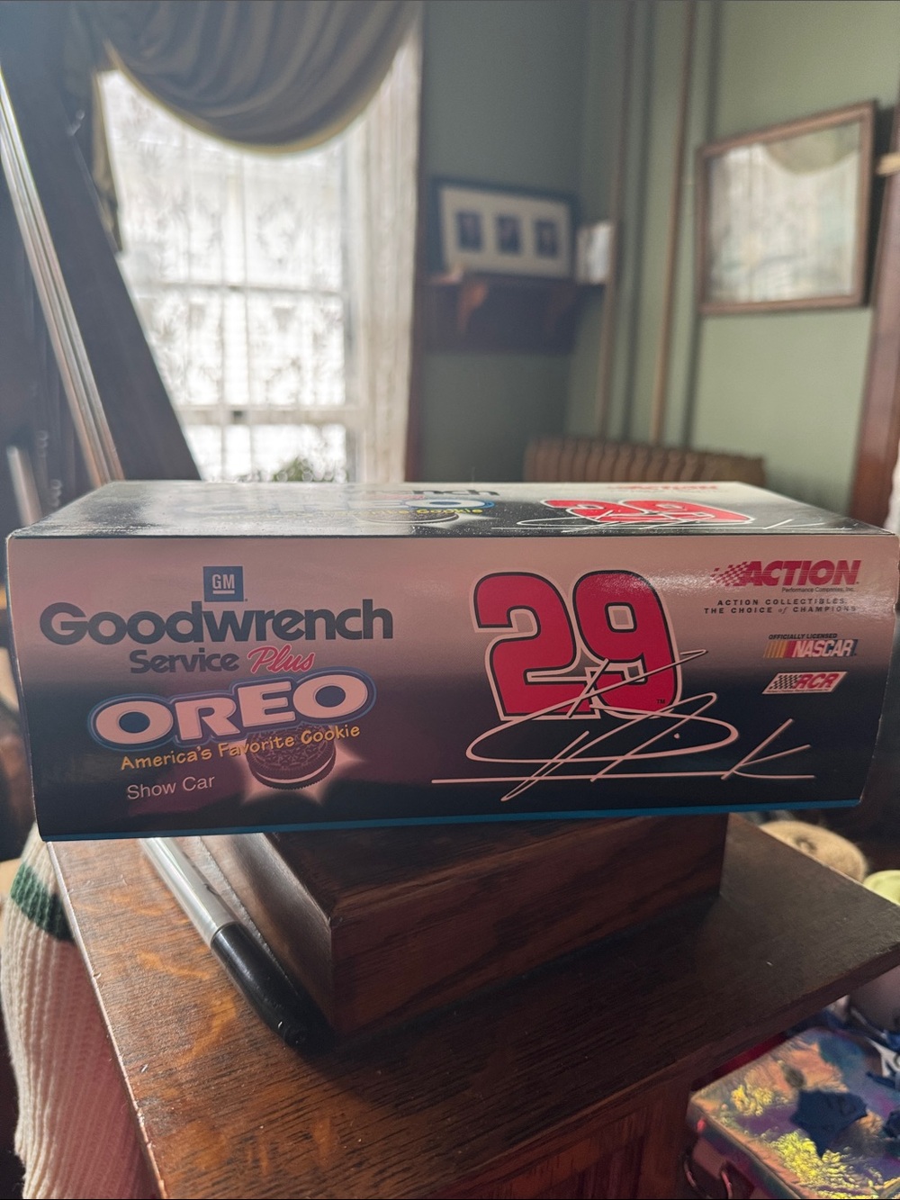 Goodwrench Service Plus Oreo #29 Show Car Collectible Box
